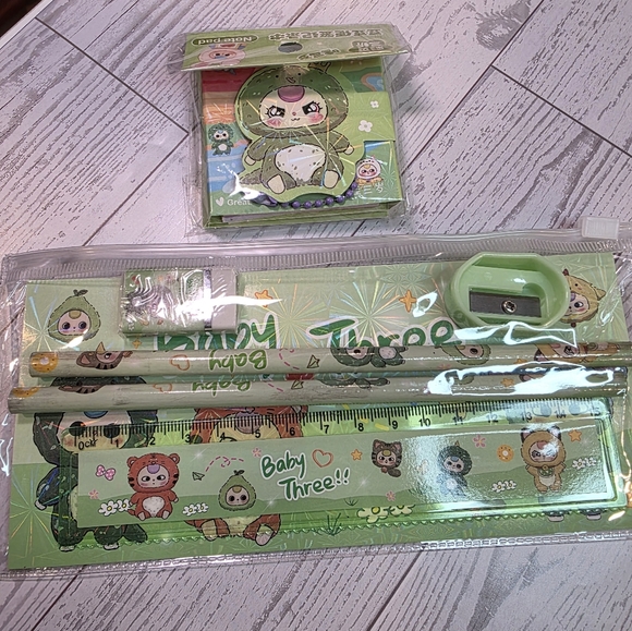 Cute Green Stationery Set with Cartoon Characters - Picture 3 of 7